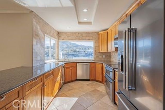 30360 Point Marina Drive, Canyon Lake, CA 92587