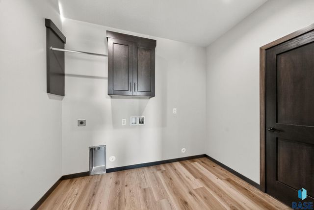 1230 N Titan Ave Avenue, Tea, SD 57064