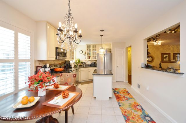 2555 Ridgemont Court, Toms River, NJ 08755