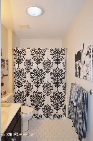 2555 Ridgemont Court, Toms River, NJ 08755