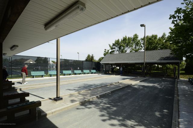 2555 Ridgemont Court, Toms River, NJ 08755