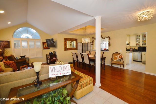 2555 Ridgemont Court, Toms River, NJ 08755