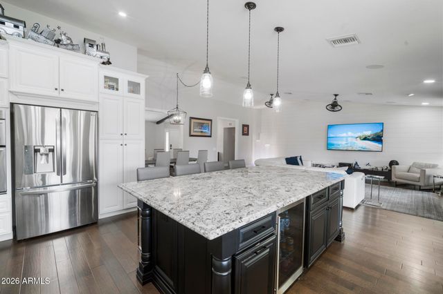409 E CAROL ANN Way, Phoenix, AZ 85022