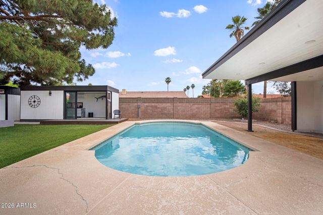 409 E CAROL ANN Way, Phoenix, AZ 85022