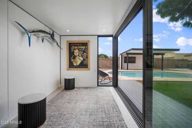 409 E CAROL ANN Way, Phoenix, AZ 85022