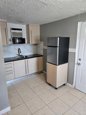 7930 NW 174th Terrace 0, Hialeah, FL 33015