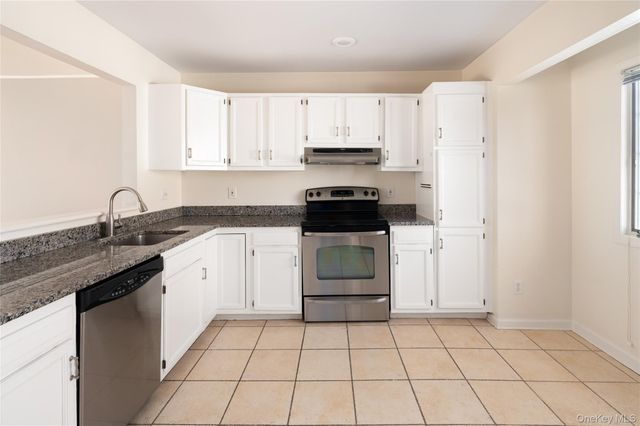 1703 Regent Drive, Mount Kisco, NY 10549