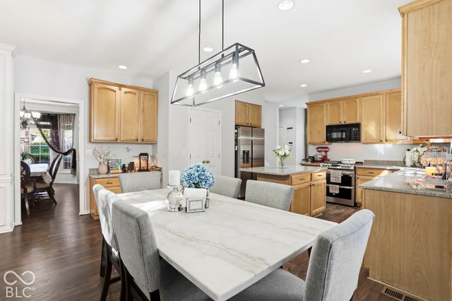 5889 Pebblestream Drive, Carmel, IN 46033