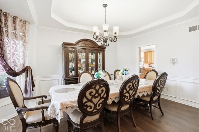 5889 Pebblestream Drive, Carmel, IN 46033