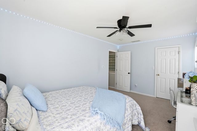 5889 Pebblestream Drive, Carmel, IN 46033