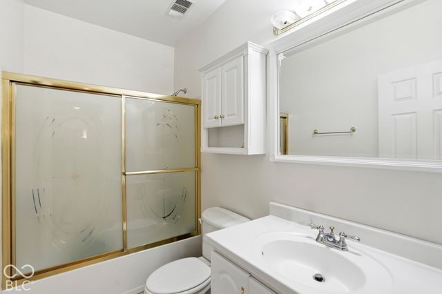 5889 Pebblestream Drive, Carmel, IN 46033