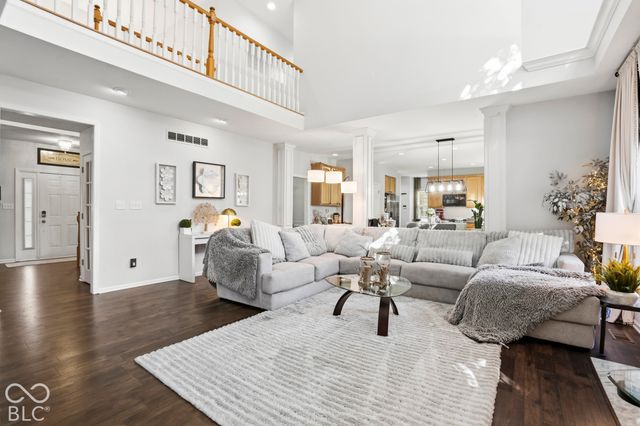 5889 Pebblestream Drive, Carmel, IN 46033