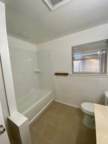 5308 Caroldean Street, Haltom City, TX 76117