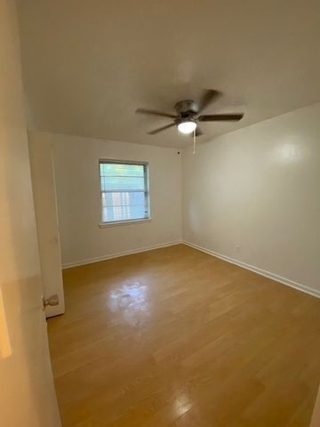 5308 Caroldean Street, Haltom City, TX 76117
