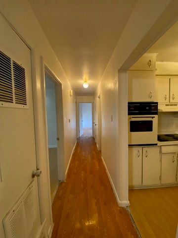 5308 Caroldean Street, Haltom City, TX 76117