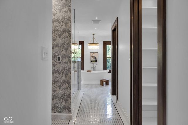 2730 Sutherland Avenue, Indianapolis, IN 46205