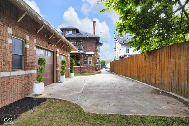 2730 Sutherland Avenue, Indianapolis, IN 46205