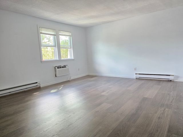 180 Main Street 5304, Bridgewater, MA 02324