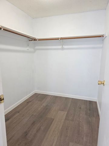 180 Main Street 5304, Bridgewater, MA 02324