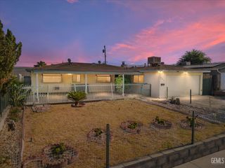 205 Suzanne Lane, Taft, CA 93268