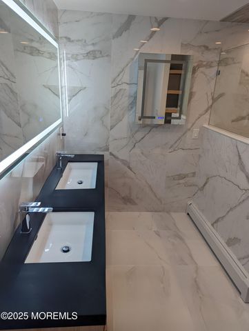 1582 Beaver Hollow Drive, Toms River, NJ 08755