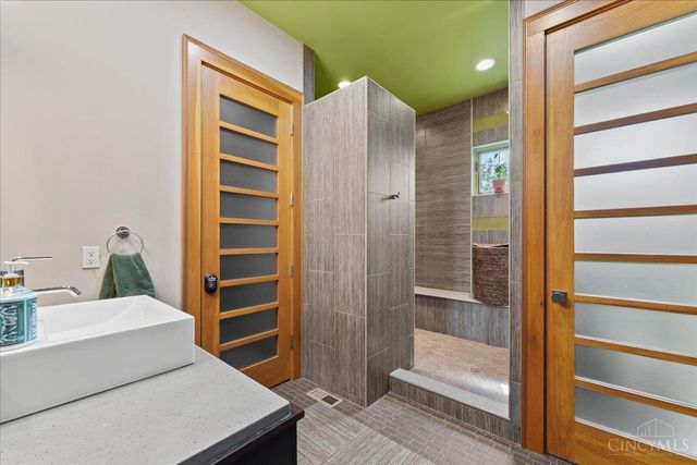 1805 Waggoner Riffle Road, West Union, OH 45693