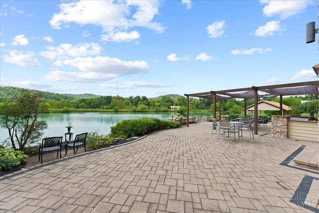 1805 Waggoner Riffle Road, West Union, OH 45693