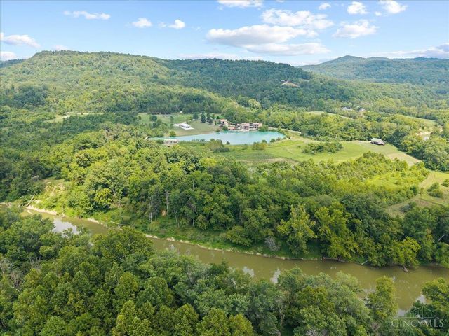 1805 Waggoner Riffle Road, West Union, OH 45693