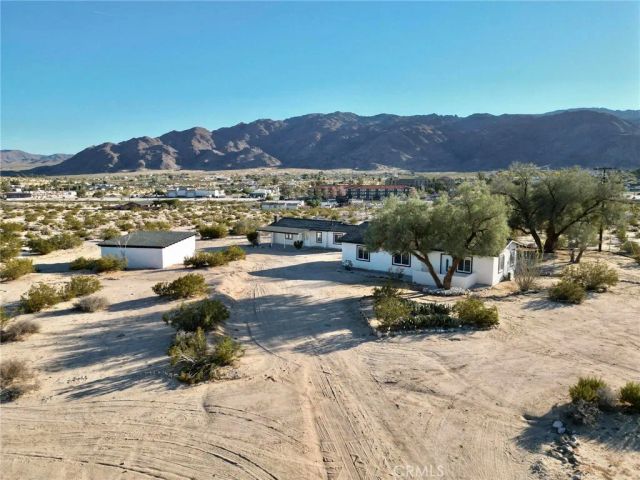 72555 Nicolson Dr, 29 Palms, CA 92277