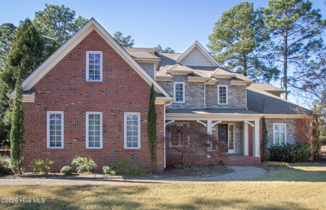 30 Spring Valley Court, Pinehurst, NC 28374