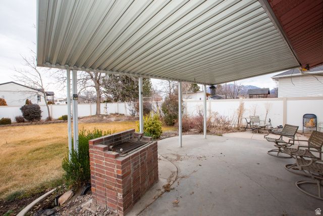 396 W HARVARD ST, Midvale, UT 84047