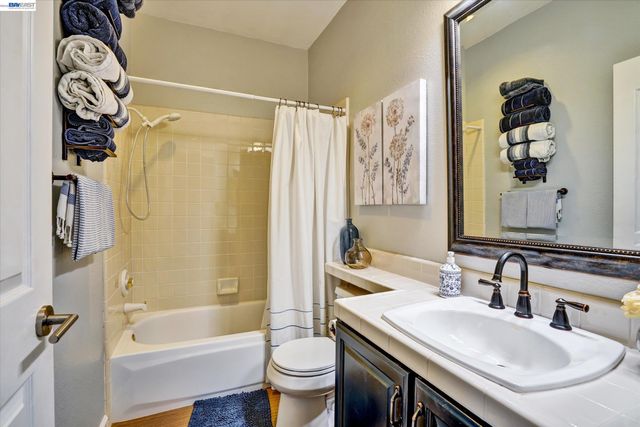 36 Savona Ct, Danville, CA 94526