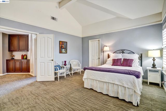 36 Savona Ct, Danville, CA 94526