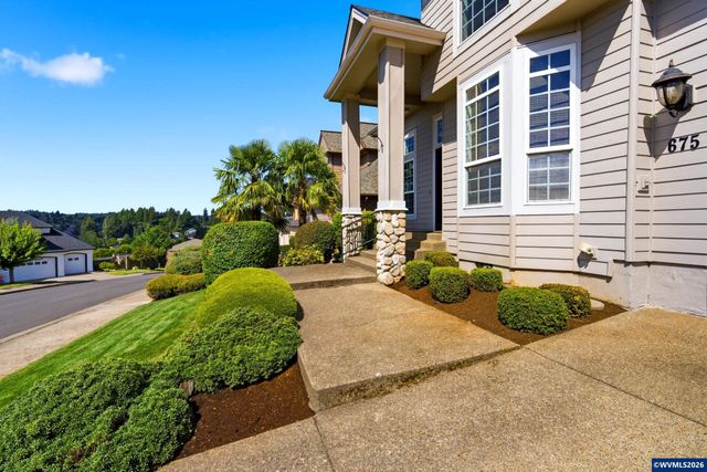 675 Hazeltine Av SE, Salem, OR 97306