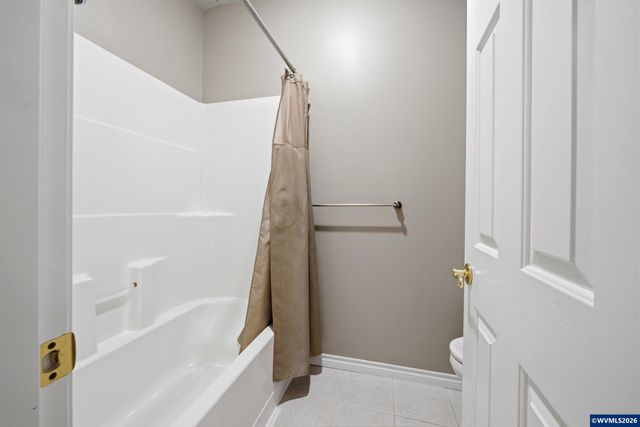 675 Hazeltine Av SE, Salem, OR 97306