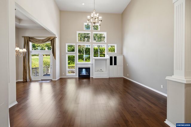 675 Hazeltine Av SE, Salem, OR 97306