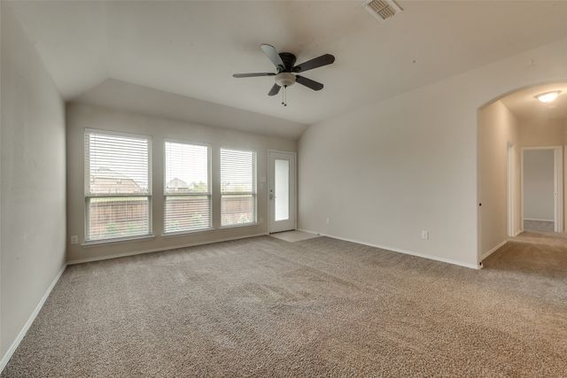 4721 Lazy Oaks Street, Fort Worth, TX 76244