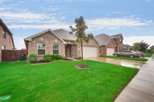 4721 Lazy Oaks Street, Fort Worth, TX 76244
