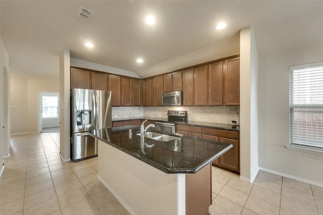 4721 Lazy Oaks Street, Fort Worth, TX 76244