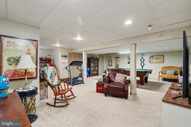 33 CUBBLER CT, Bechtelsville, PA 19505