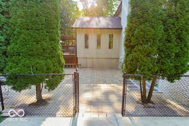 7619 Oak Grove Drive, Indianapolis, IN 46259