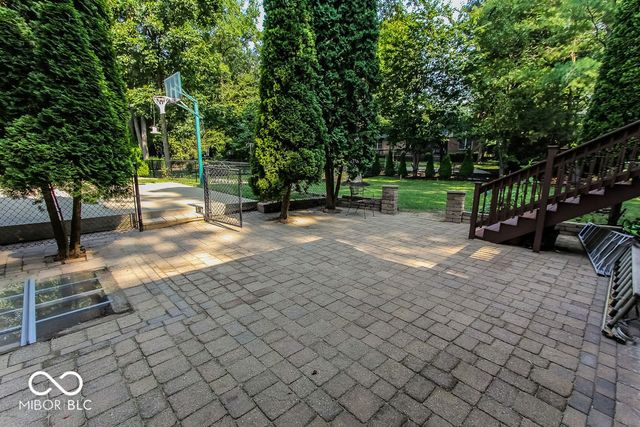 7619 Oak Grove Drive, Indianapolis, IN 46259