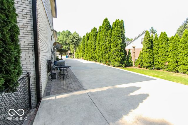 7619 Oak Grove Drive, Indianapolis, IN 46259