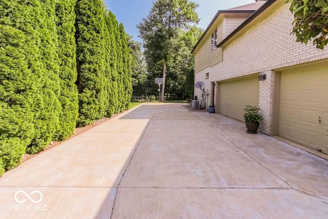 7619 Oak Grove Drive, Indianapolis, IN 46259