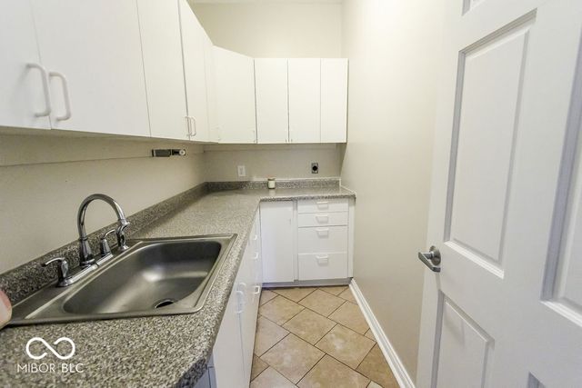 7619 Oak Grove Drive, Indianapolis, IN 46259