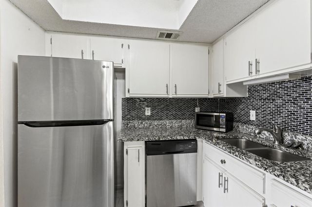 1507 SE Royal Green Circle T203, Port St Lucie, FL 34952