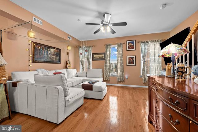 2212 ESSEX ST, Baltimore, MD 21231