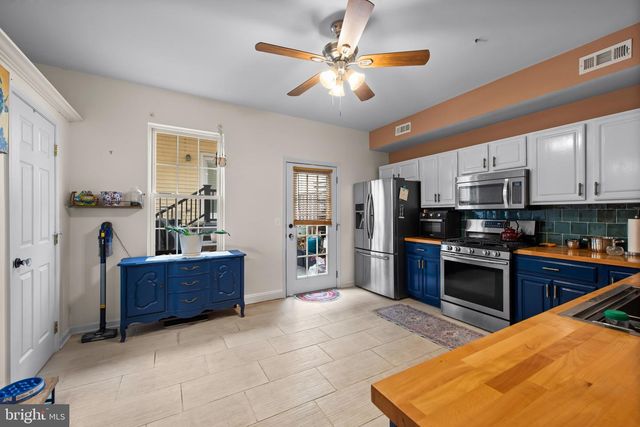 2212 ESSEX ST, Baltimore, MD 21231