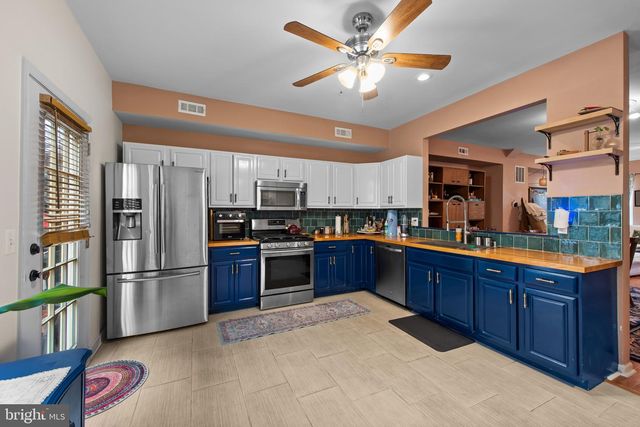 2212 ESSEX ST, Baltimore, MD 21231