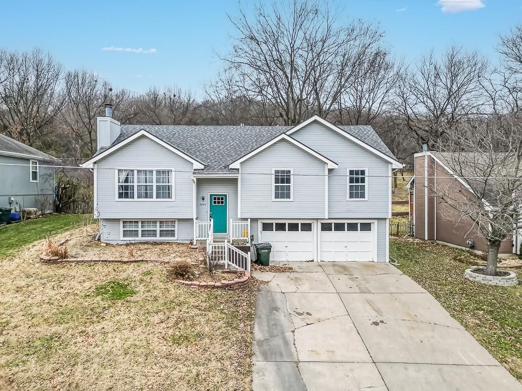 2204 S 19th Terrace, Leavenworth, KS 66048